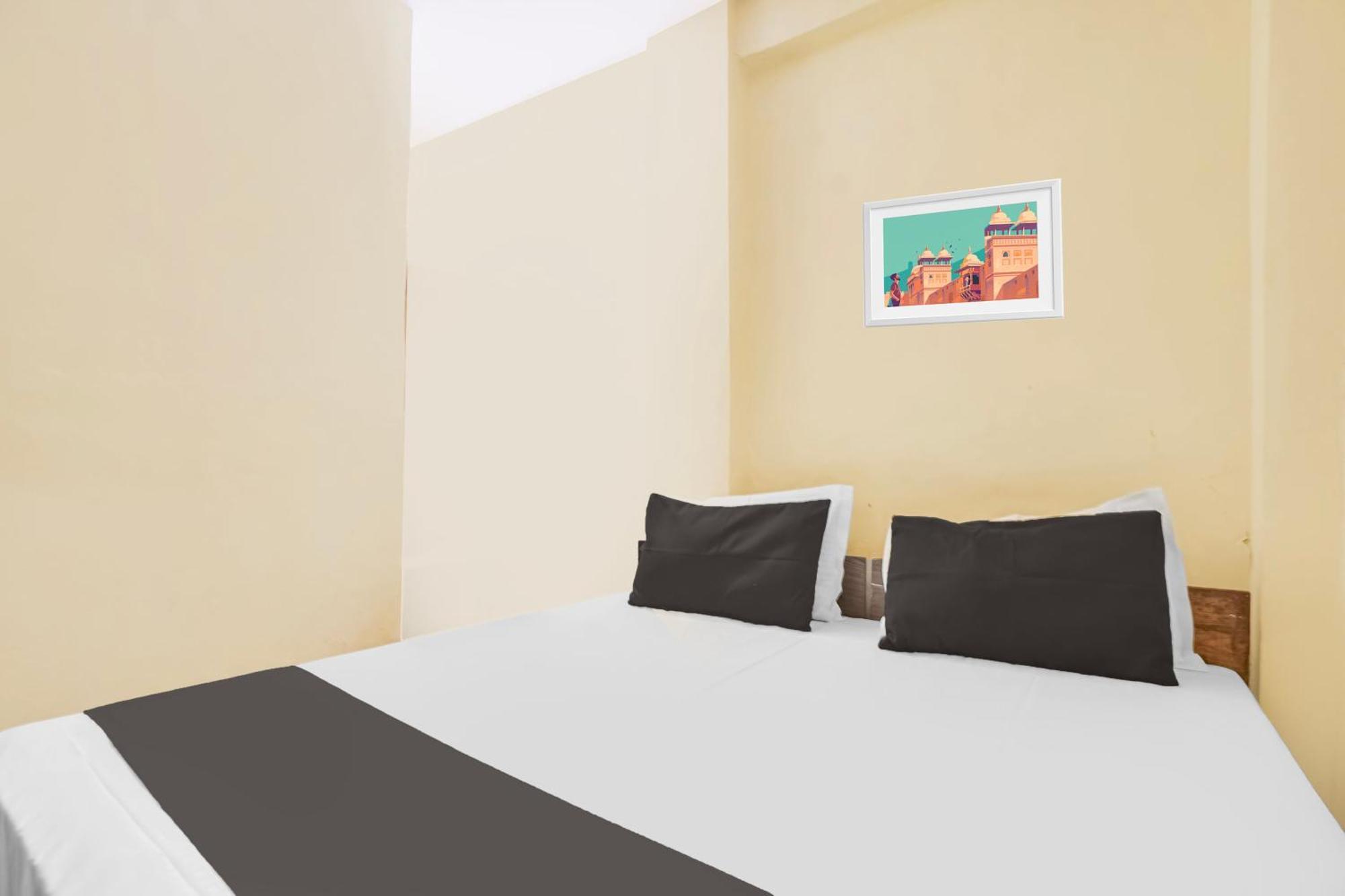 Spot On Tejasvi Hotel โนอิดา ภายนอก รูปภาพ